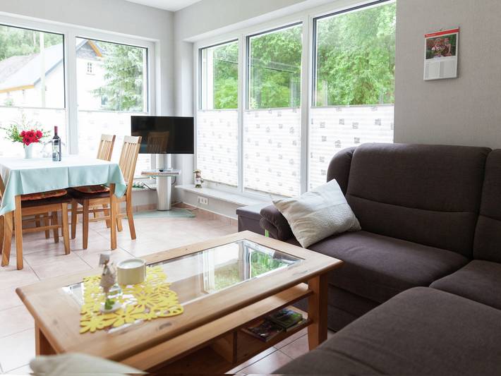 Ferienwohnung für 3 Personen, mit Terrasse und Garten, kinderfreundlich in Thalfang am Erbeskopf - 2