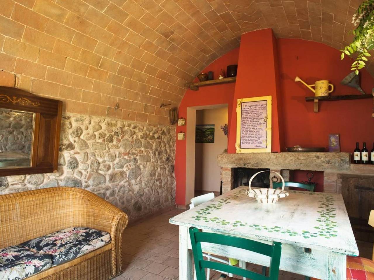 Appartamento intero, Efeu"-Wohnung mit Gemeinschaftspool in Volterra, Pisa e dintorni
