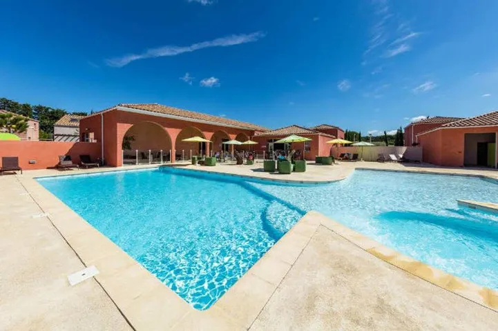 Ferienhaus für 4 Personen, mit Pool und Terrasse - 1