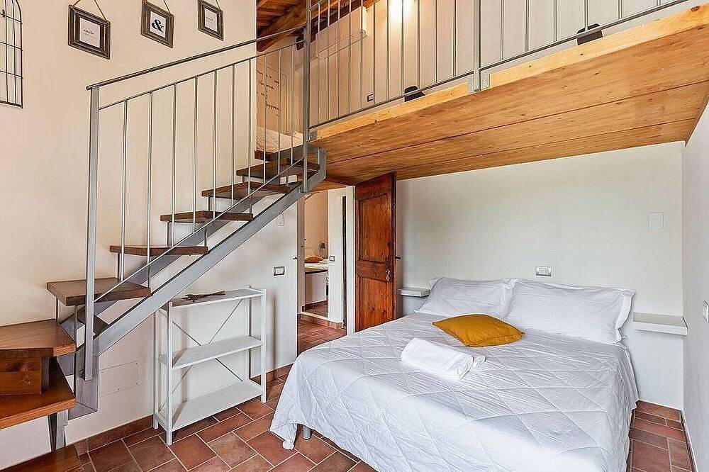 Villa Accordo: A characteristic and welcoming two-story villa surrounded by the greenery, with Free Wi-Fi. in Ostra, Ancona Provinz