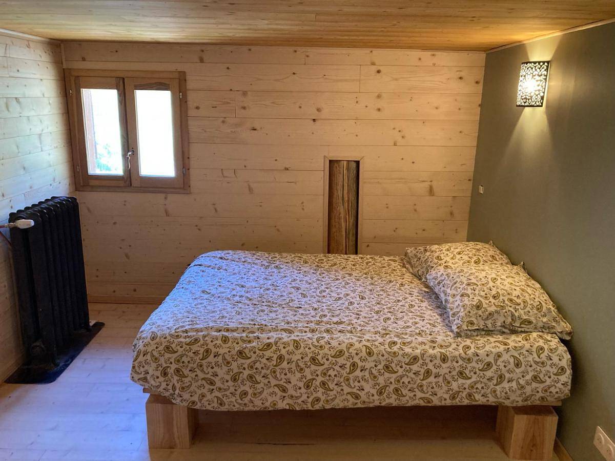 Three-Bedroom Home in Barles, Alpes-de-Haute-Provence