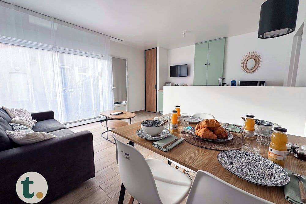 Entire apartment, Tranquiloue - Appartement cosy 15min du Puy du Fou in Les Herbiers, Loire Valley