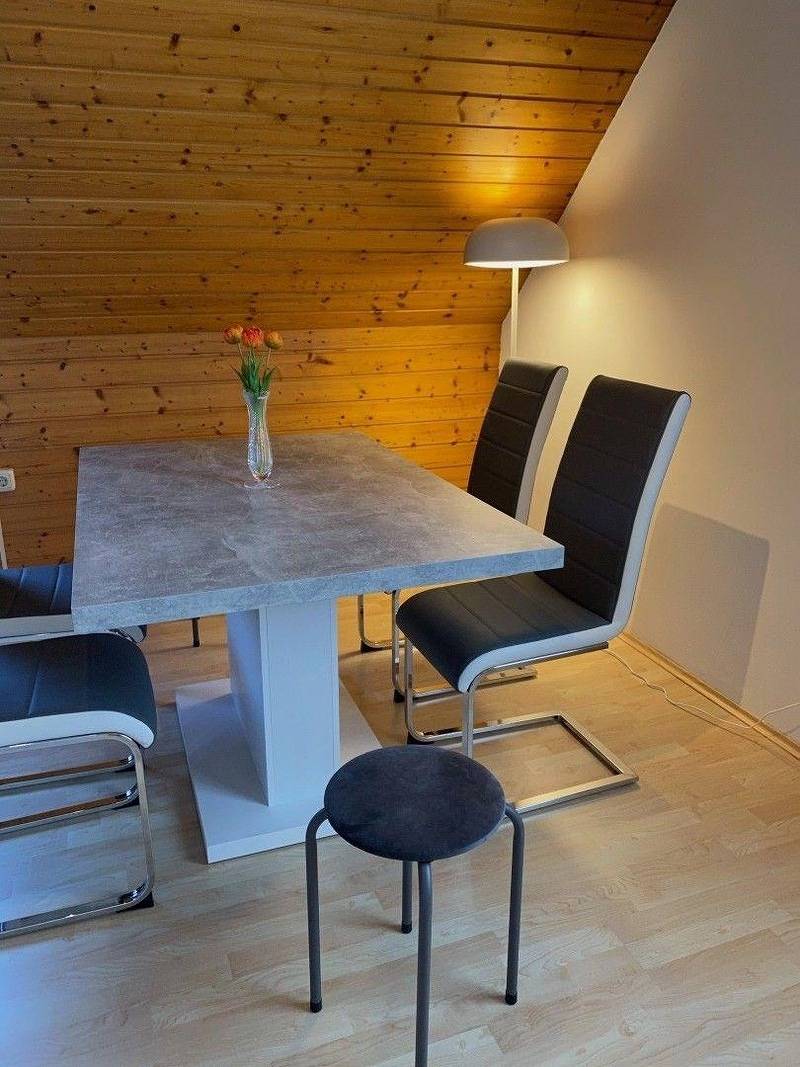 Ganze Ferienwohnung, 73 m2 „Sauvignon Blanc" Dg, Ausblick in Südoststeiermark, Bad Radkersburg