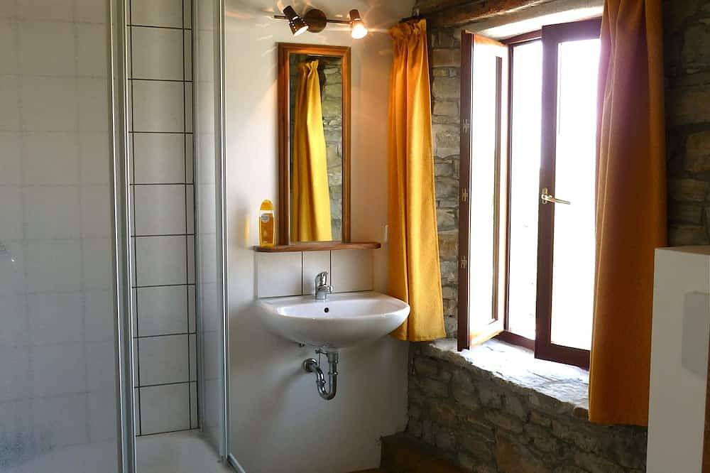 Grande Villa de caractère in Mombarcaro, Langhe