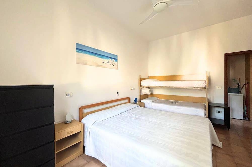 Ganze Wohnung, Cervia, one-bedroom apartment with balcony and parking space in Cervia, Ravenna Provinz