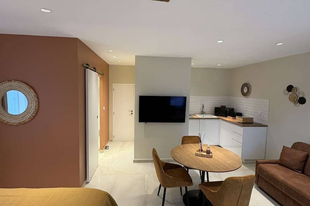 Ganze Wohnung, Maison Dhôtes - Studio Tout Équipé Avec Balcon in Ceyreste, Marseille und Umgebung