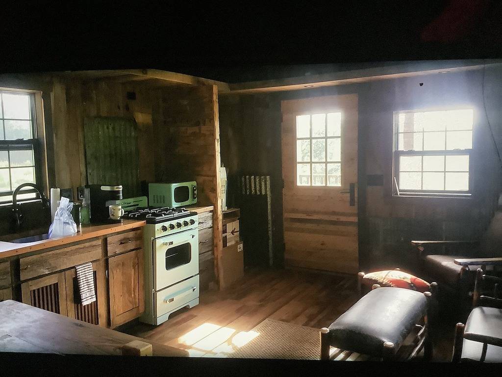 Rustic Cabin on 7 Acres in Monroe County (WI)