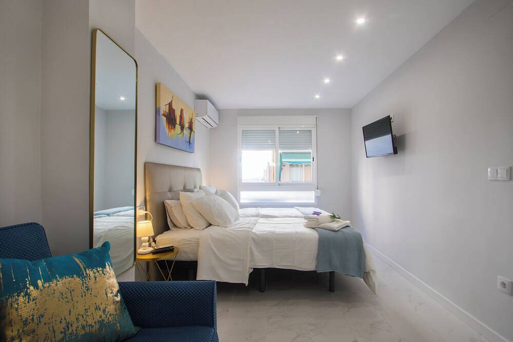 Entire apartment, Paradise Beach Benidorm in Benidorm, Costa Blanca
