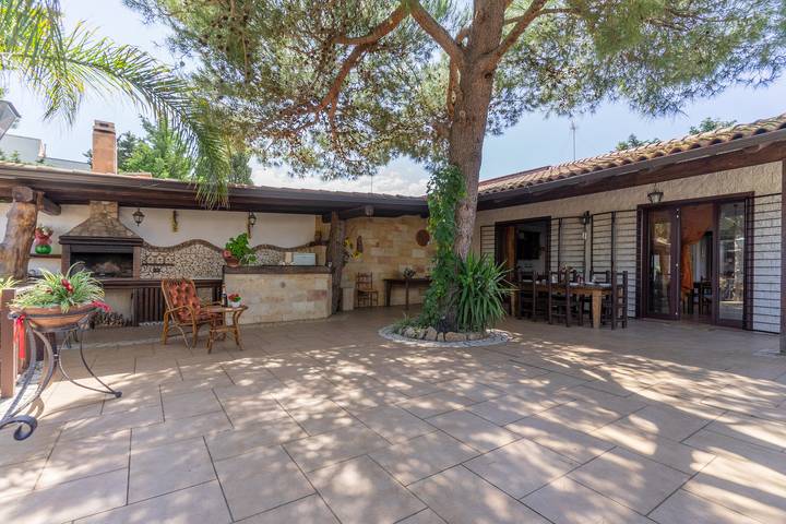 Location de vacances pour 7 personnes, avec jardin à Sant'Isidoro - 2