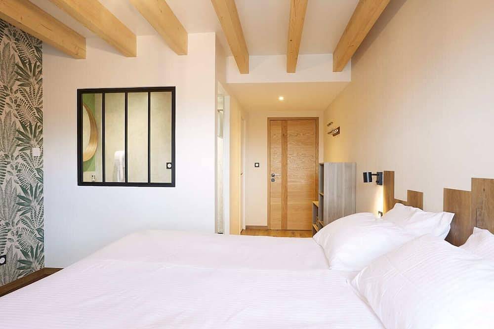 La Bâtisse de Lucien ***** Piscine & Spa pour 15 personnes in Cussac-sur-Loire, Haute-Loire