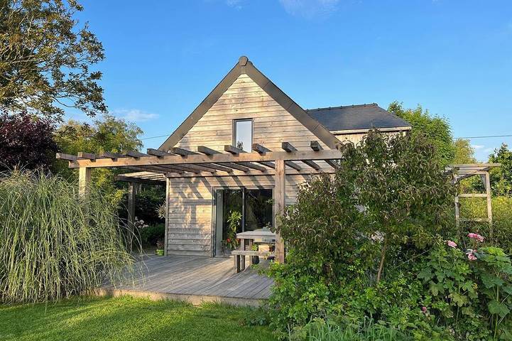 Location de vacances pour 4 personnes, avec terrasse et jardin à Sainte-Hélène-Bondeville