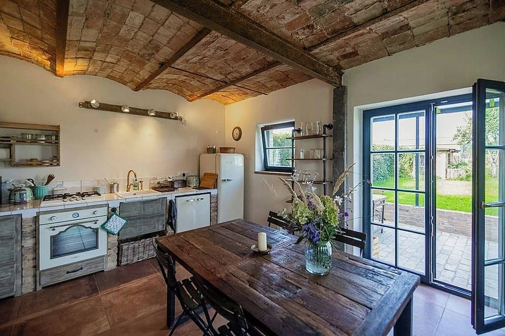 Ganze Wohnung, Scheunenidylle mit Blick über weite Felder in Naturschutzgebiet Nuthe-Nieplitz-Niederung, Mittelmark