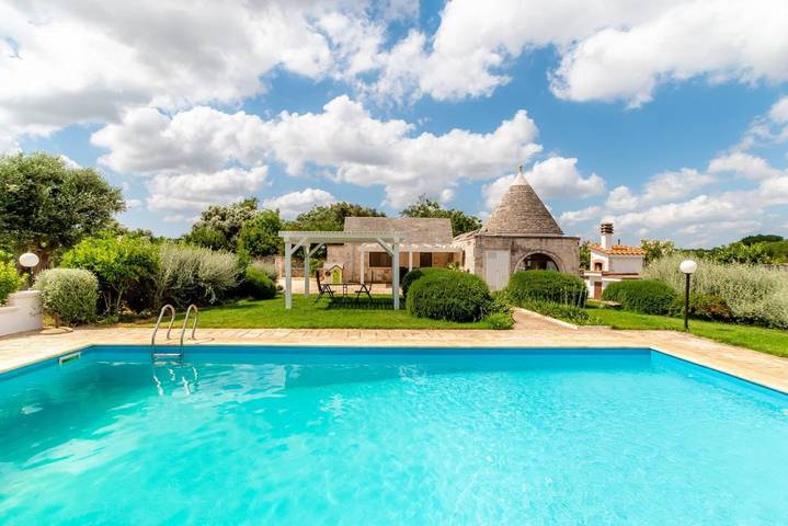 Villa per 6 persone, con piscina e giardino a Martina Franca