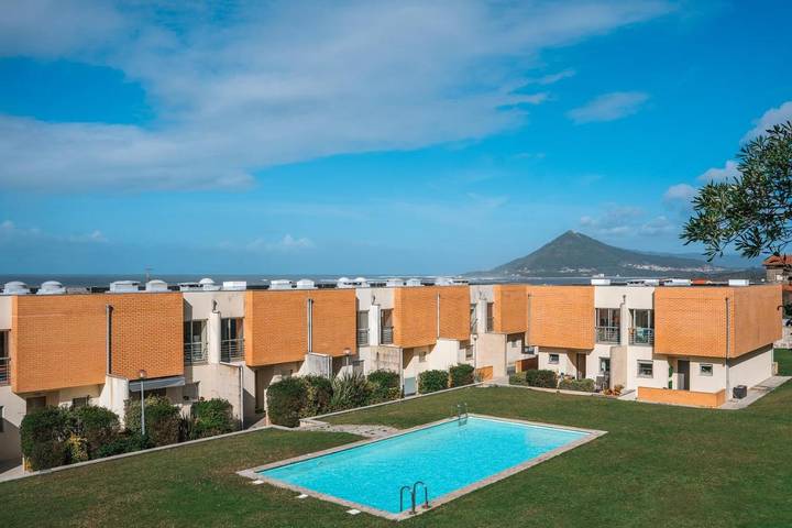 Apartamento para 4 personas, con Terraza y Jardín además de Piscina y Vistas en Moledo