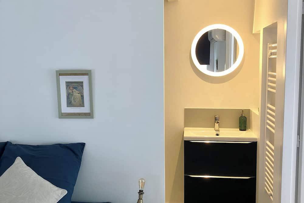 Entire apartment, Cabanon Letoile in Roquevaire, Marseille region