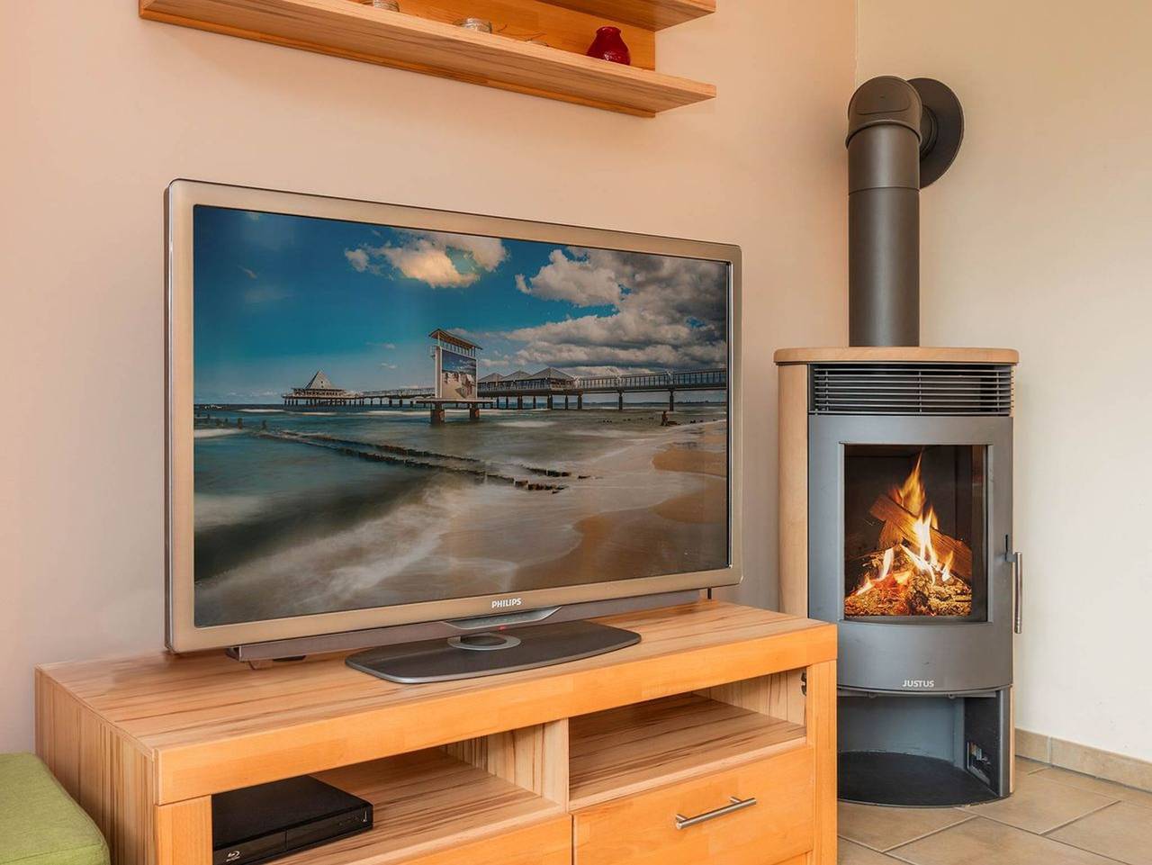 Ferienhaus Sunshine - "Ferienhaus Sunshine" - Kamin und Infrarot-Sauna in Gothensee, Korswandt