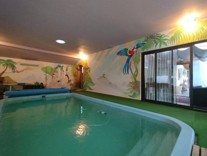 Gîte pour 8 personnes, avec terrasse et vue ainsi que jardin et piscine à La Ferté-Saint-Cyr - 2