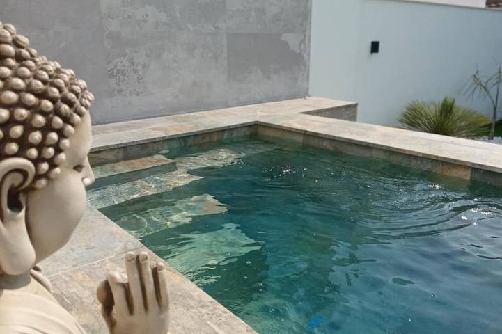 Chalet para 6 personas, con piscina además de jardín y balcón en Córdoba
