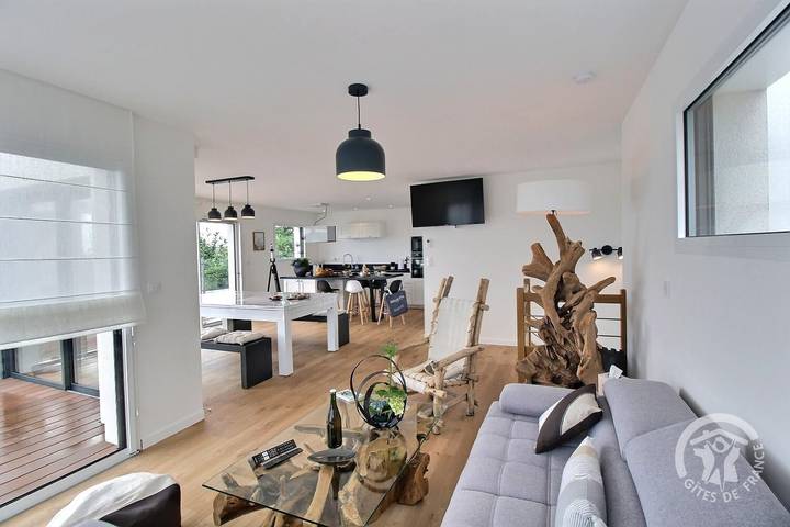 Gîte pour 6 personnes, avec Terrasse ainsi que Jardin et Vue dans Plage Penvern