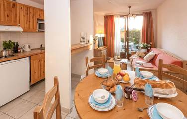 Gîte pour 5 personnes, avec sauna ainsi que piscine et balcon, animaux acceptés à Évian-les-Bains