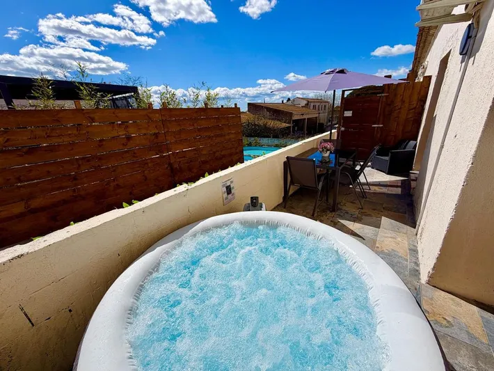 Apartamento de vacaciones para 4 personas, con vistas además de piscina y terraza, Se admiten mascotas - 1