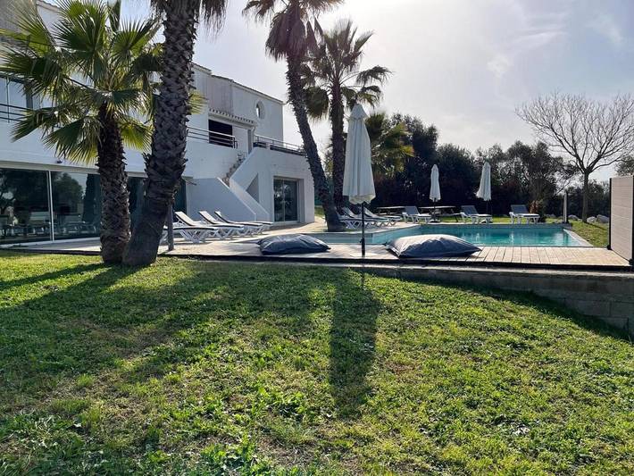 Location de vacances pour 12 personnes, avec terrasse ainsi que piscine et vue, animaux acceptés à Juvignac - 3