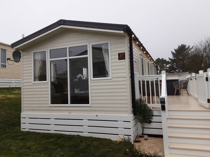 Glamping for 6 people, with garden, with pets in Newquay