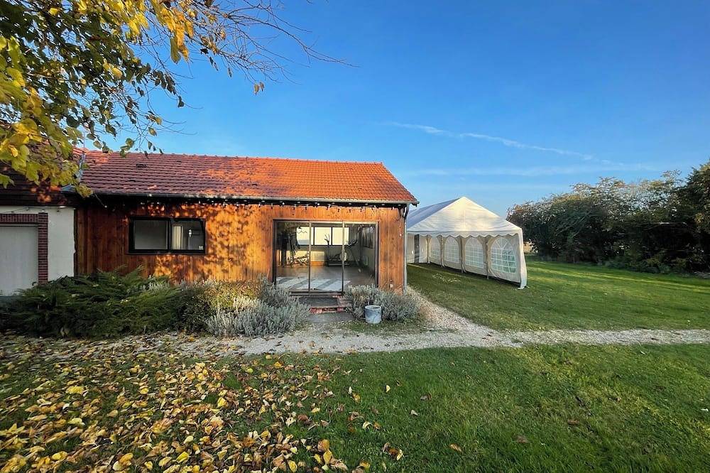Grand gîte tout confort pour familles ou groupes – Nature & calme à 1h de Paris in Varennes-Changy, Région de Montargis