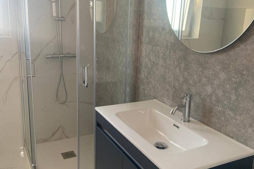 Entire apartment, Room 'I 4 Venti -  2' with Private Terrace, Wi-Fi and Air Conditioning in Melendugno, Lecce Province