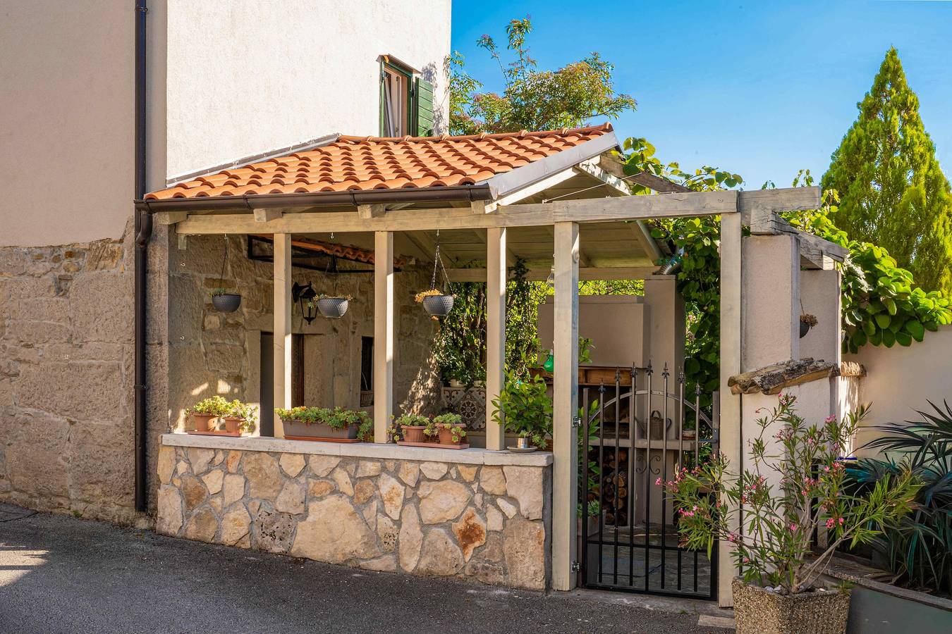 Kuca Sveti Donat in Buzet, Središnja Istra