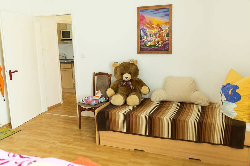 Ganze Wohnung, Frisch renovierte Ferienwohnung Schermer im Weserbergland in Rinteln, Landkreis Schaumburg
