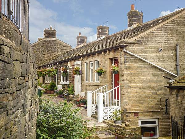 Ginnel Corner in Huddersfield, West Yorkshire