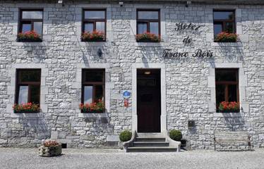Hôtel pour 8 personnes, avec terrasse et jardin à Chimay