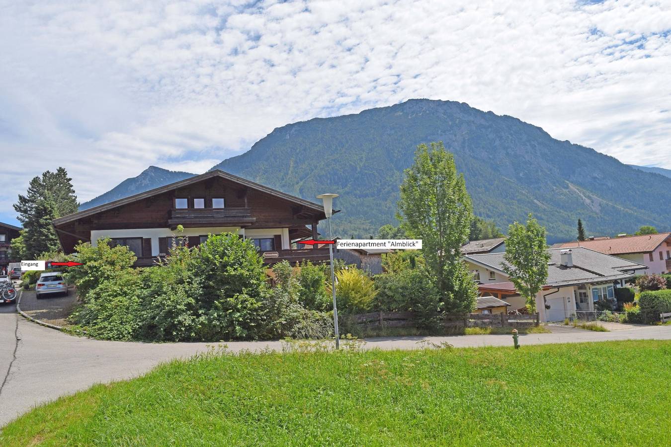Ganze Ferienwohnung, Ferienwohnungen "Am Golfplatz" inkl. Chiemgaukarte - Appartement Almblick 38 qm, 1 Wohnschlafraum, Terrasse, Wlan, max. 3 Pers. in Ruhpolding, Bayerische Alpen