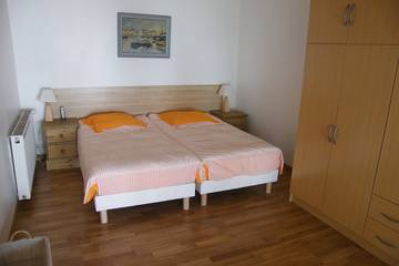 Appartement De Vacances pour 6 Personnes dans Suresnes, Hauts-de-Seine, Photo 1