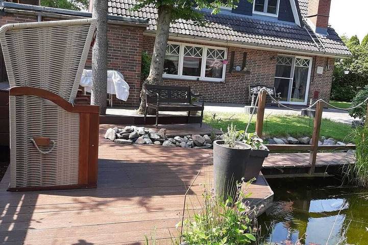 Ferienhaus für 6 Personen, mit Balkon und Garten sowie Sauna in Almdorf
