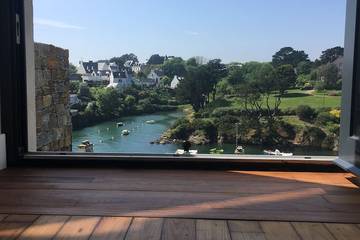 Gîte pour 6 personnes, avec terrasse et jardin dans Doëlan
