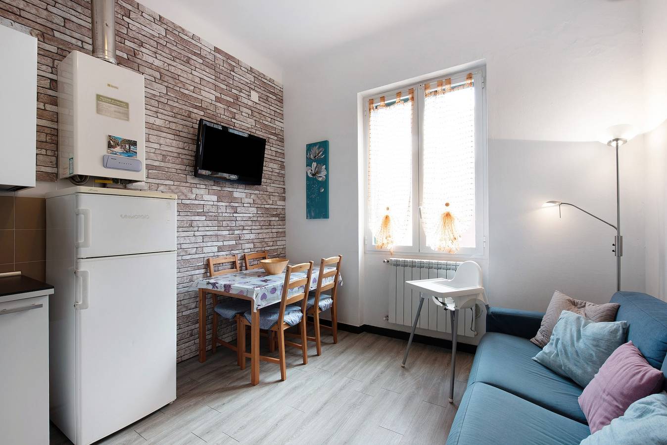 Apartamento entero, Apartamento "Bilocale Cilea con Balcone" con balcón y A/C in Varazze (City), Varazze