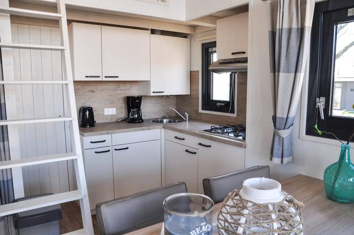 Lodge für 4 Personen, mit Garten in Stede Broec - 3