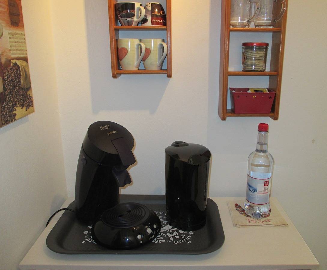 Entire holiday apartment, Ferienwohnung Vogelnest (22qm) ohne Küche mit Doppelbett und Balkon in Volkach, Franconian Wine Country