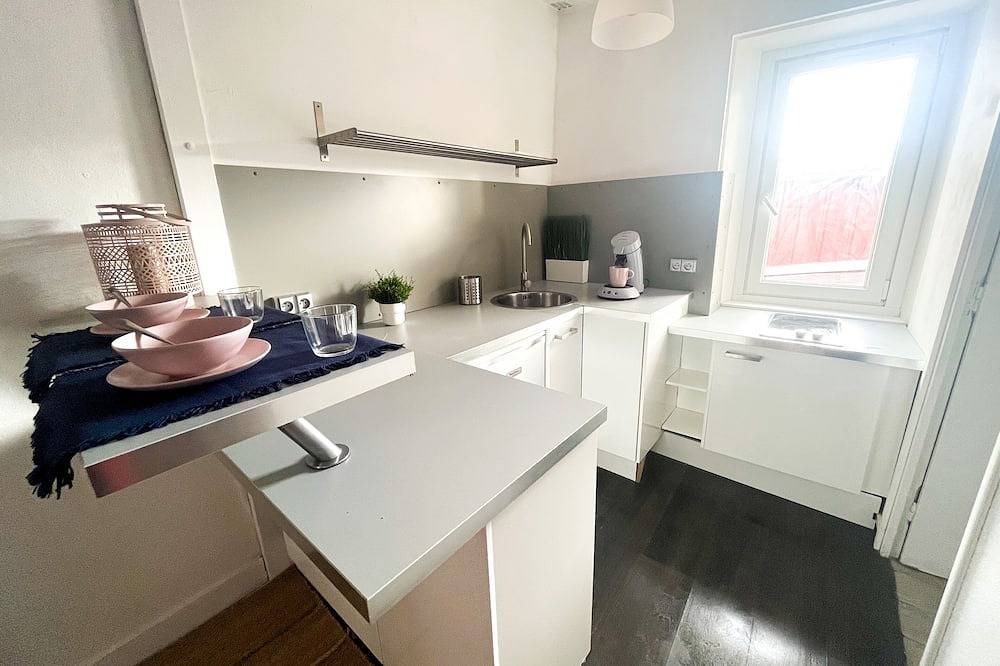 Entire apartment, Charmant Studio à Deux pas du Centre Ville in Caen, Caen region