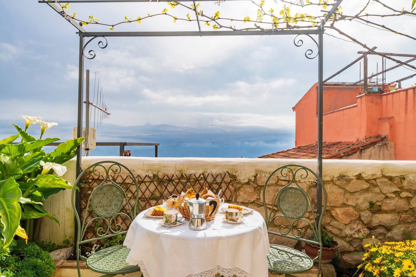 Holiday Home 'Casa Della Nonna Nel Borgo' with Mountain View, Private Garden and Wi-Fi in Baunei, Ogliastra Province
