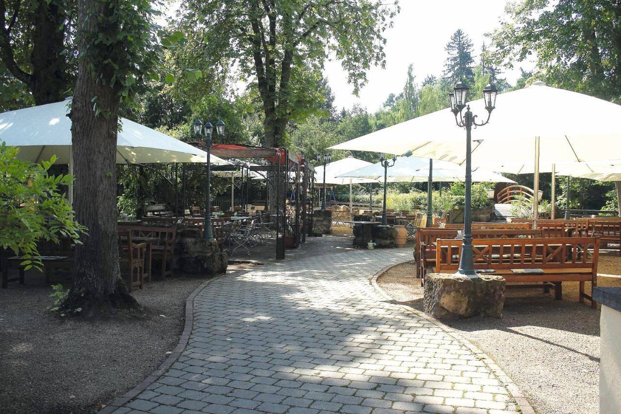 Gasthof Schönau in Heilsbronn, Romantische Straße