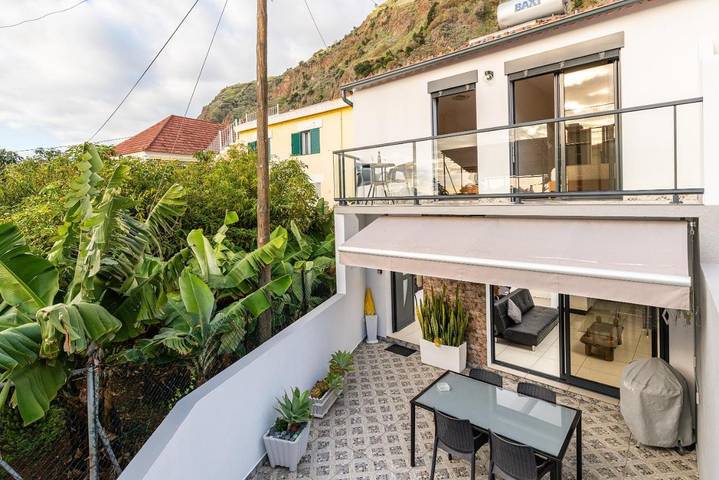 Location de vacances pour 4 personnes, avec vue et terrasse à Jardim do Mar - 2
