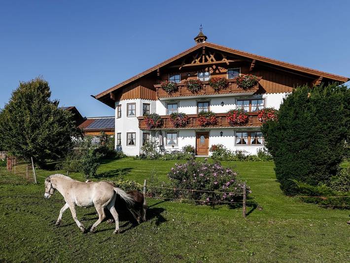 Bauernhof für 2 Personen, mit Balkon/Terrasse und Terrasse sowie Garten