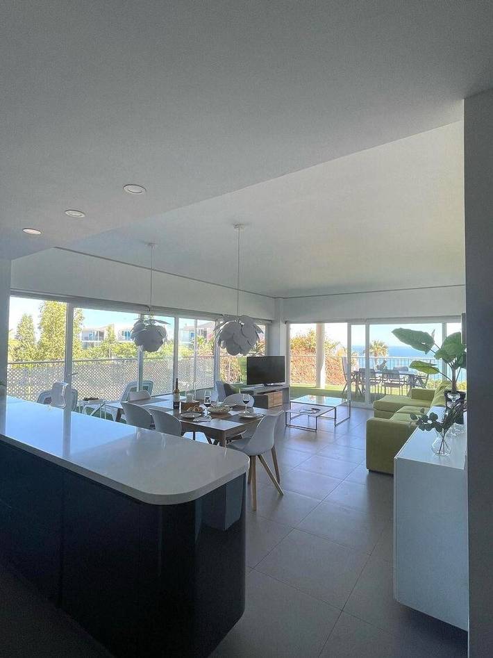 Location de vacances pour 6 personnes, avec piscine ainsi que terrasse et jardin dans Reserva del Higueron