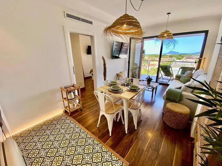 Ferienwohnung für 4 Personen, mit Balkon und Ausblick - 1