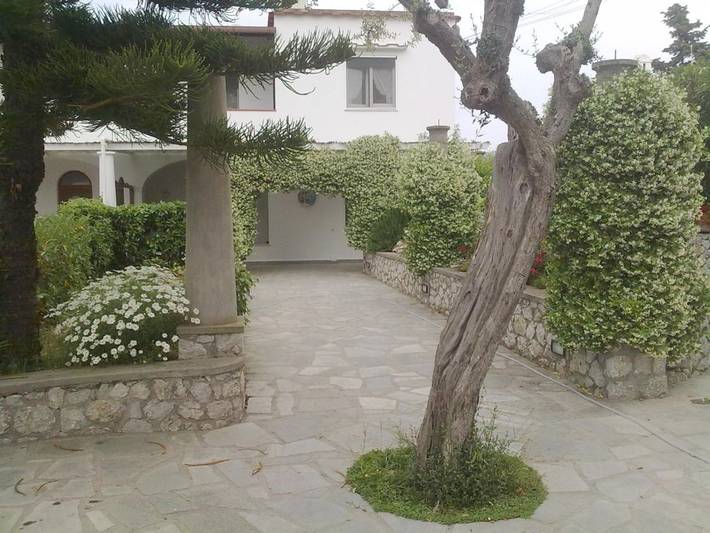 B&b per 2 persone, con panorama e terrazza nonché giardino a Anacapri