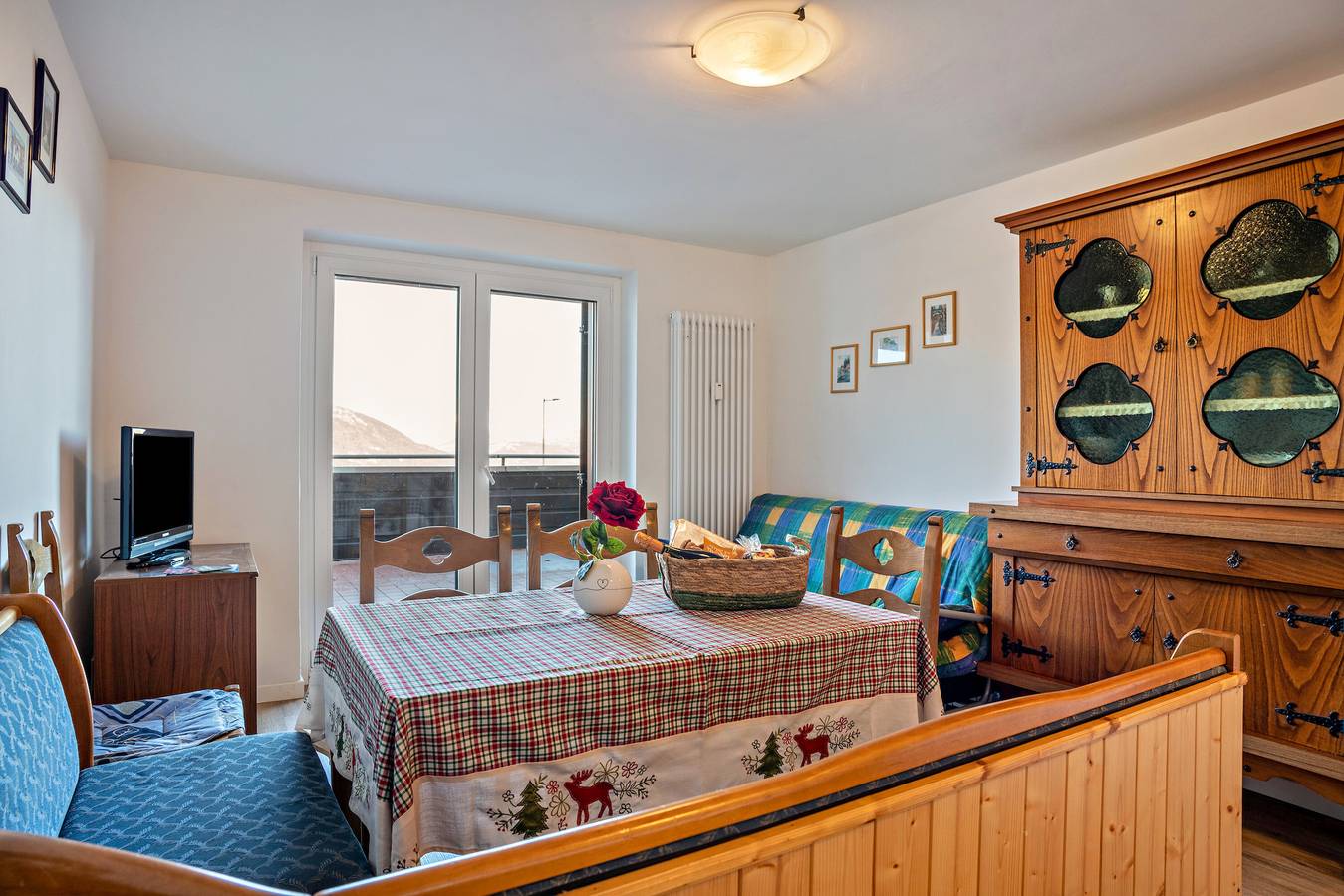 Appartamento intero, Appartamento 'Appartamento Polsa 4' con vista sulle montagne, terrazza privata e giardino in comune in Brentonico, Prealpi Gardesane