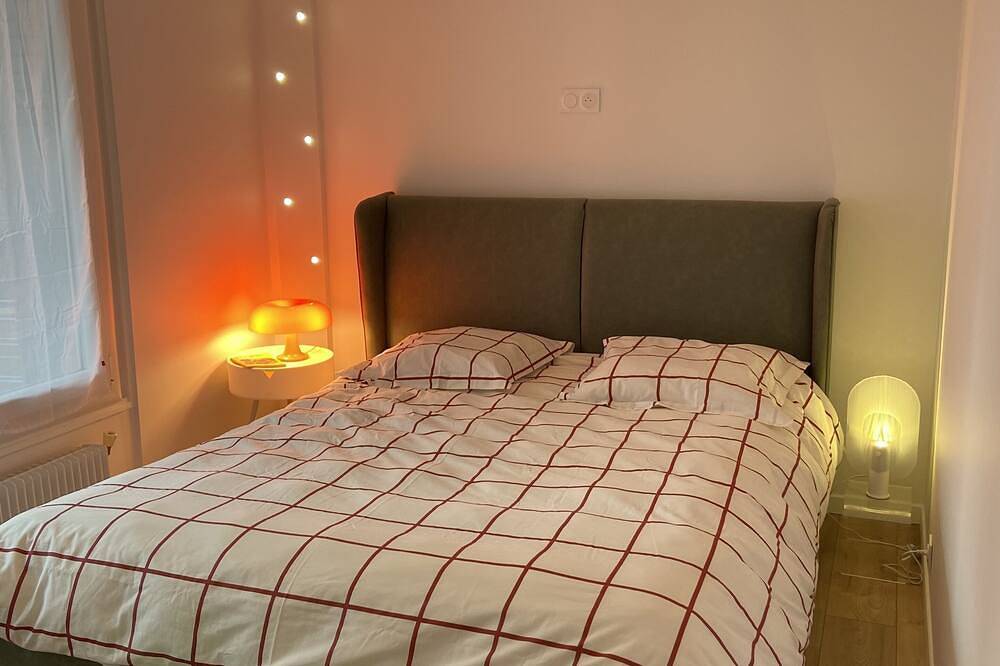 Entire apartment, Orange&Art in Clermont-Ferrand, Volcans d'Auvergne Regional Nature Park